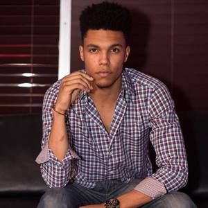 Meet your Posher, Karim